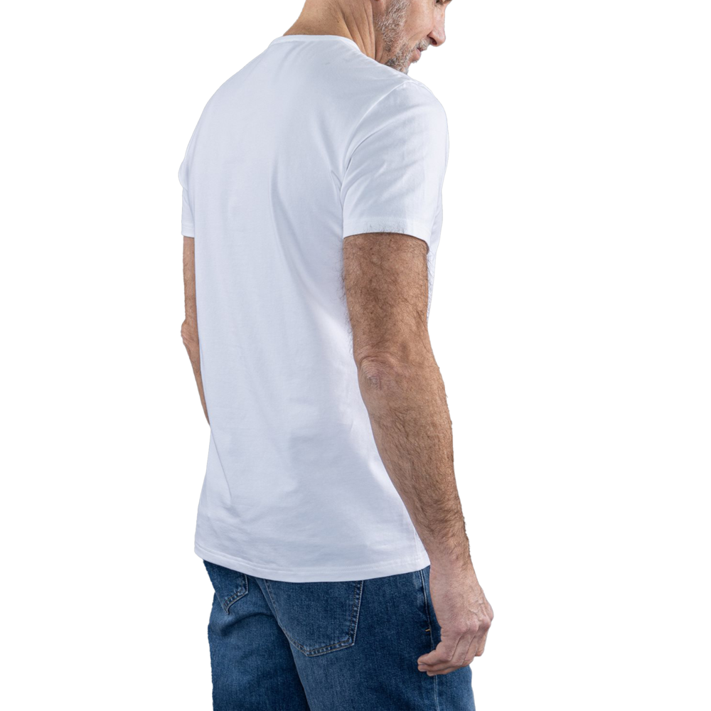 T-shirt.